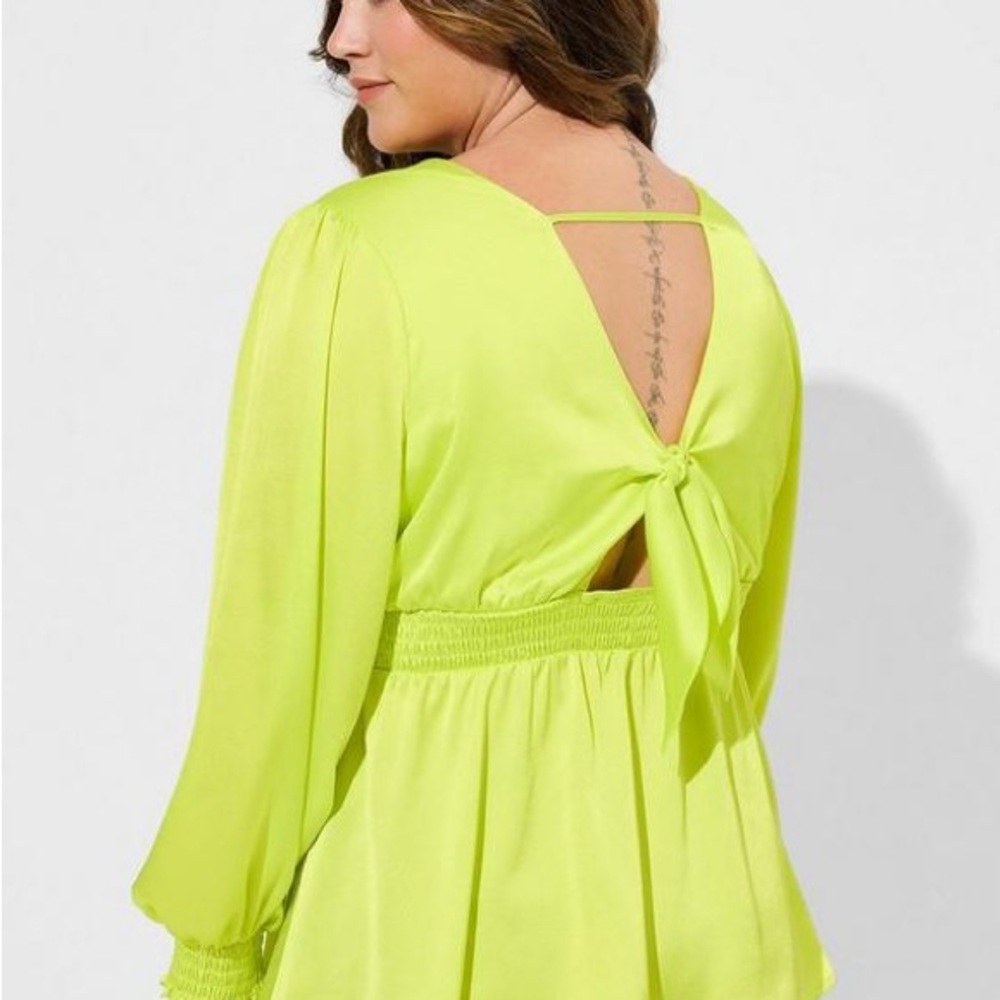 4X Torrid Satin Surplice Tie Cut Out Back Long Sleeve Blouse